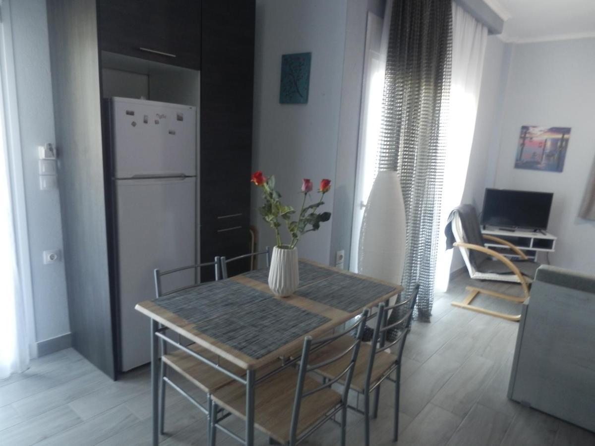 Zephyros Family Apartments 1 オルモス・パナギアス エクステリア 写真