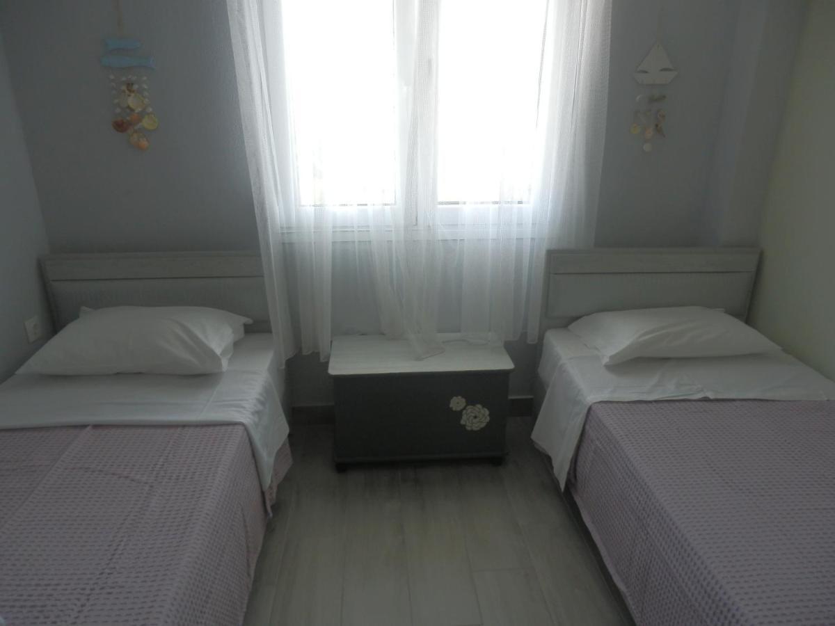 Zephyros Family Apartments 1 オルモス・パナギアス エクステリア 写真